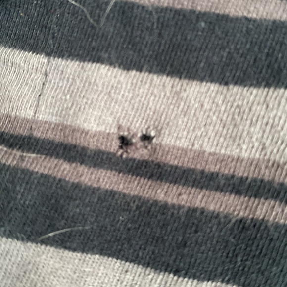 Striped Black Hottopic gravestone crop top - Picture 3 of 3